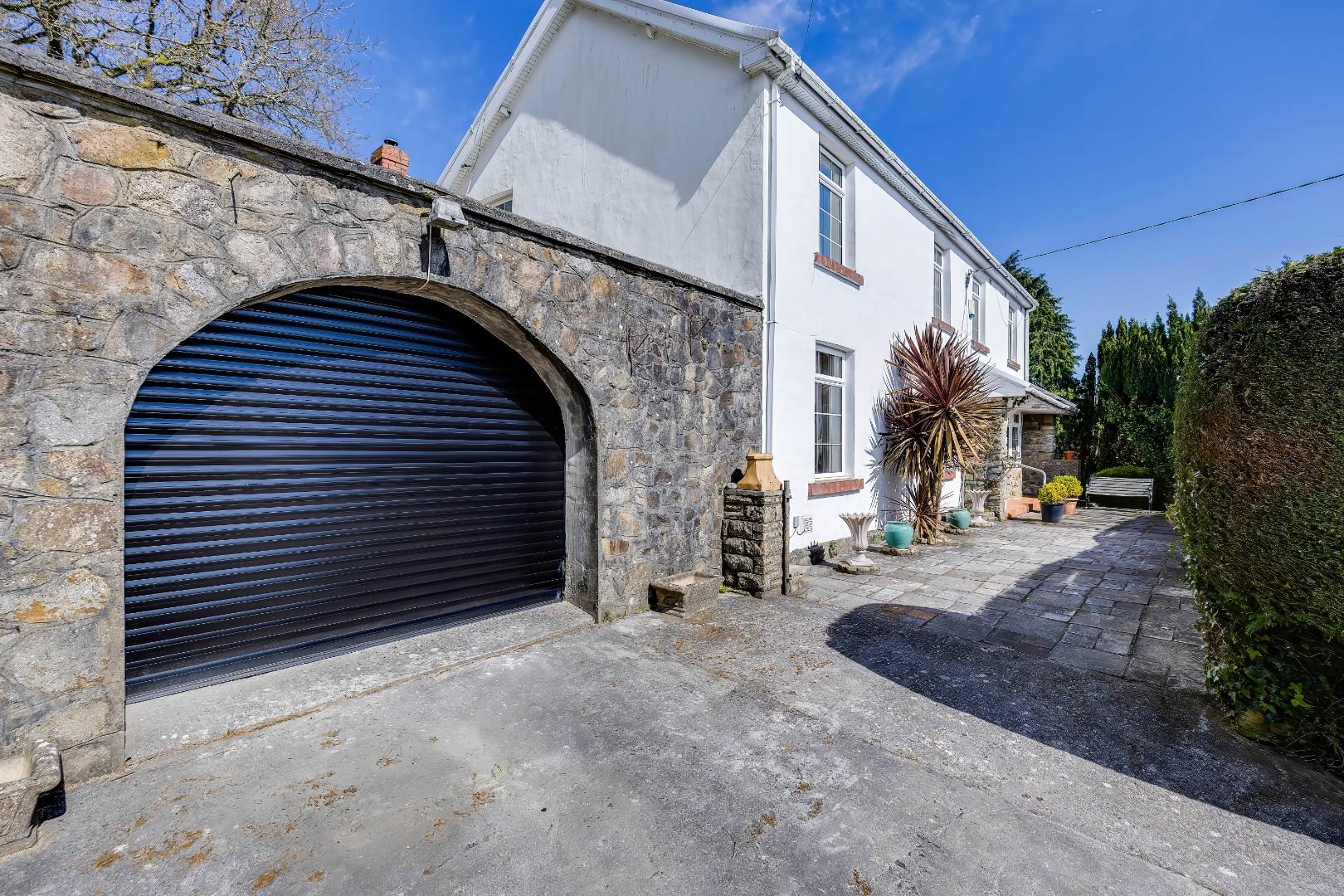 Hendre Road, Pencoed, Bridgend County Borough, CF35 6PU